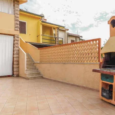 Casa Lungomare Apartment Magomadas